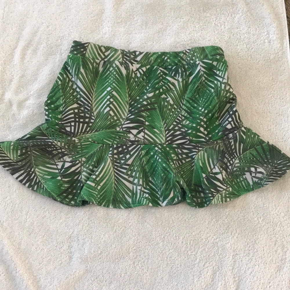 Perfect for summer. Soft material and worn twice